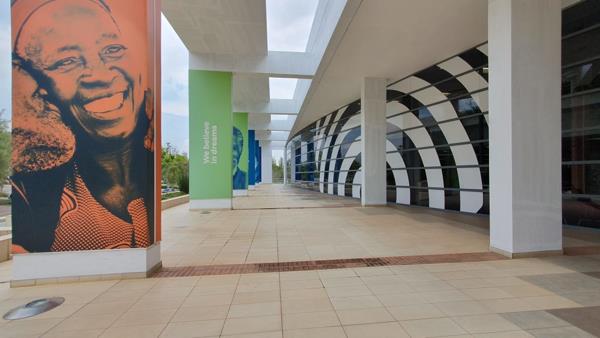 343  m² Commercial space