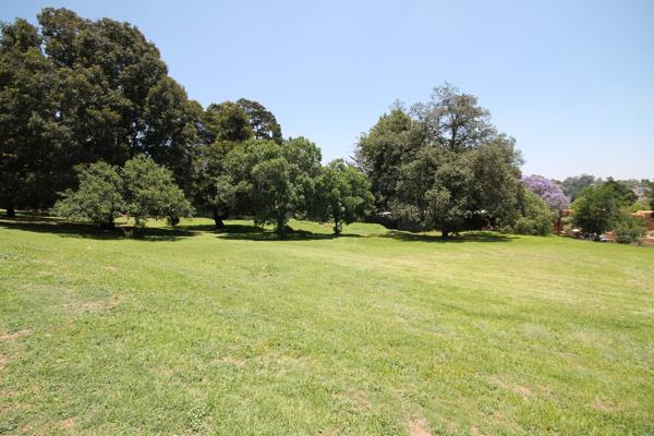 1 490 m² Land