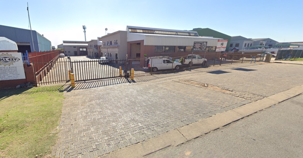 296  m² Commercial space