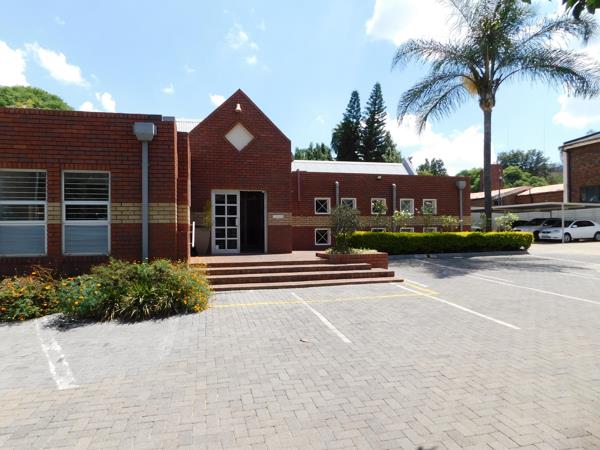 537  m² Commercial space