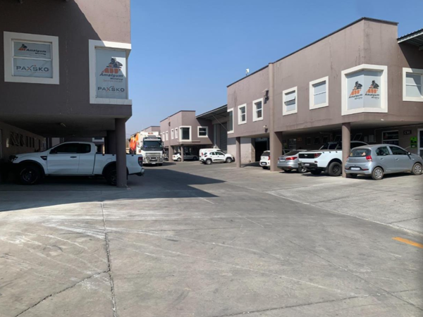 460  m² Commercial space