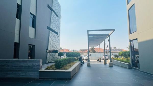 177  m² Commercial space