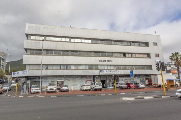 201  m² Commercial space