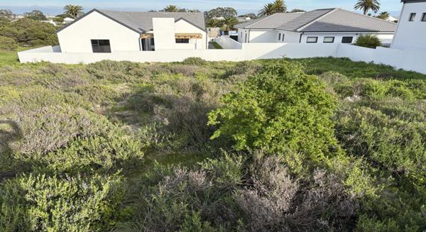 450 m² Land