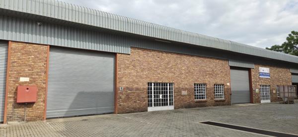 348  m² Commercial space