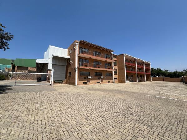 3 829  m² Industrial space