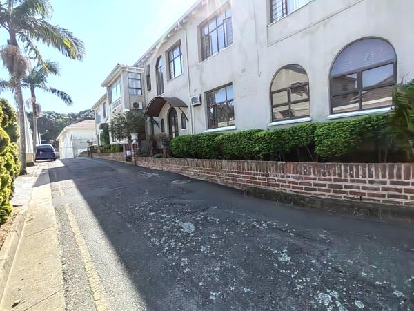 2.5 Bedroom Apartment