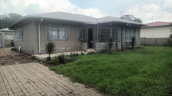 5 Bedroom House