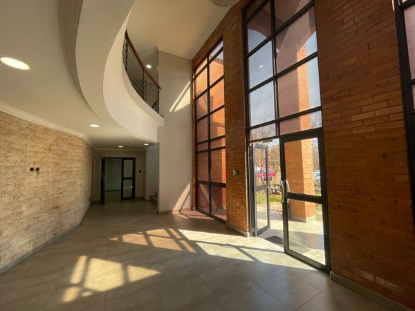 97.6  m² Commercial space