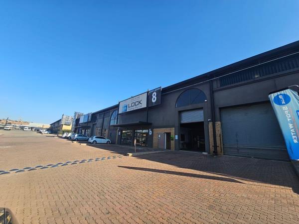 599  m² Industrial space