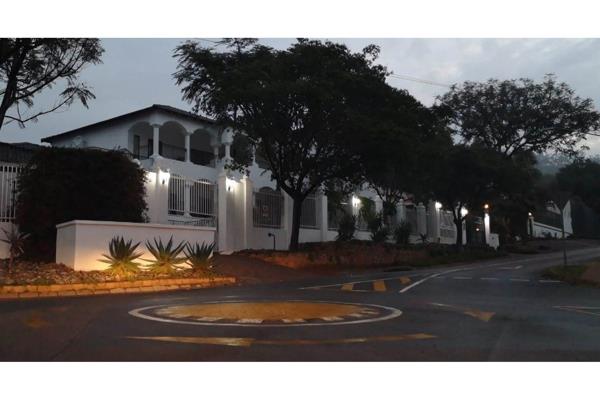 930 m² Commercial space