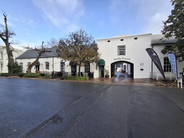 42.3  m² Commercial space