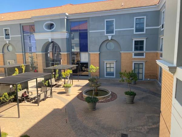 340  m² Commercial space