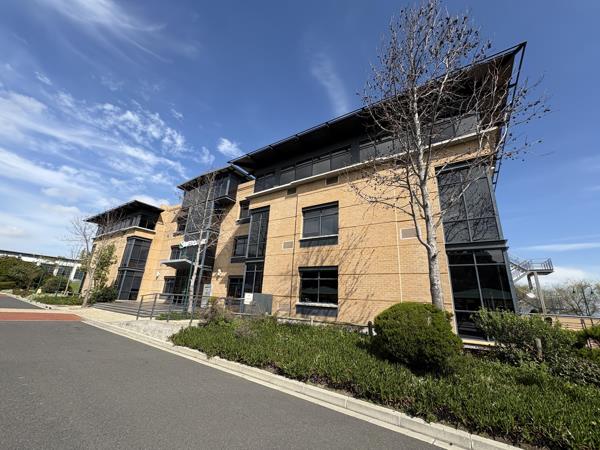 1 023.3 m² Commercial space