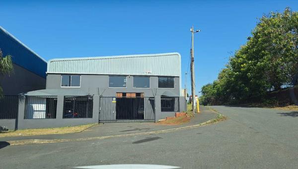 390  m² Industrial space