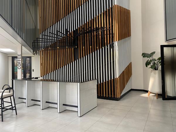 141  m² Commercial space