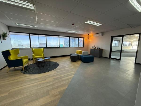 8 326 m² Commercial space
