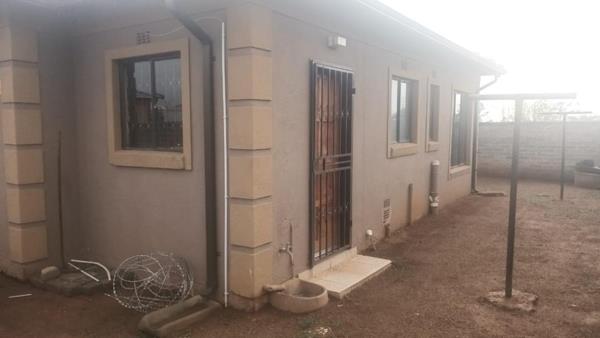 2 Bedroom House