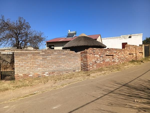 2 Bedroom House