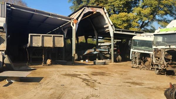 1 653  m² Industrial space