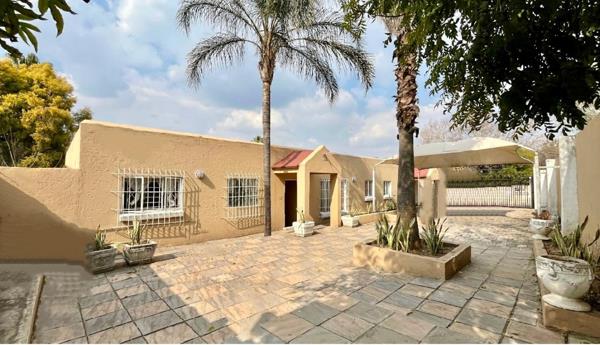 799  m² Commercial space