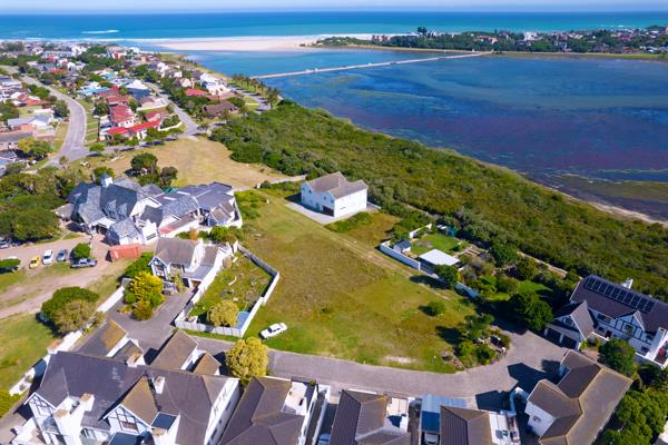 279 m² Land