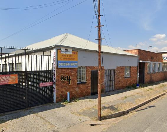 700  m² Industrial space