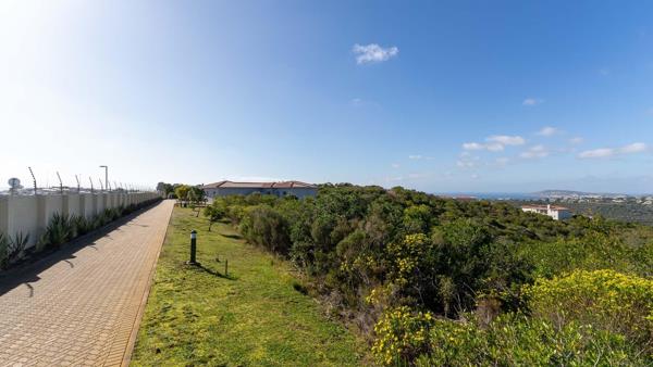 1 214 m² Land