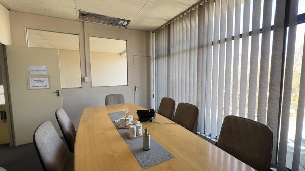 19.6  m² Commercial space