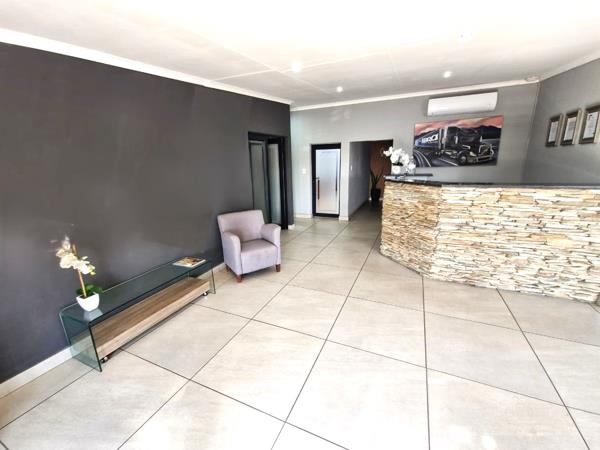 400  m² Office Space