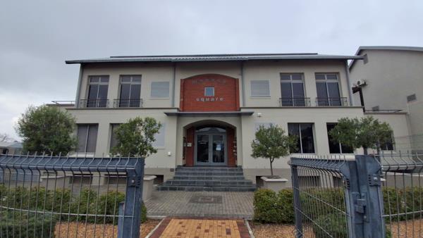 215  m² Office Space