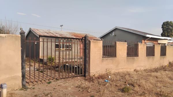 2 Bedroom House