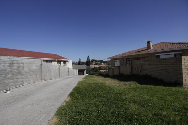 756 m² Land