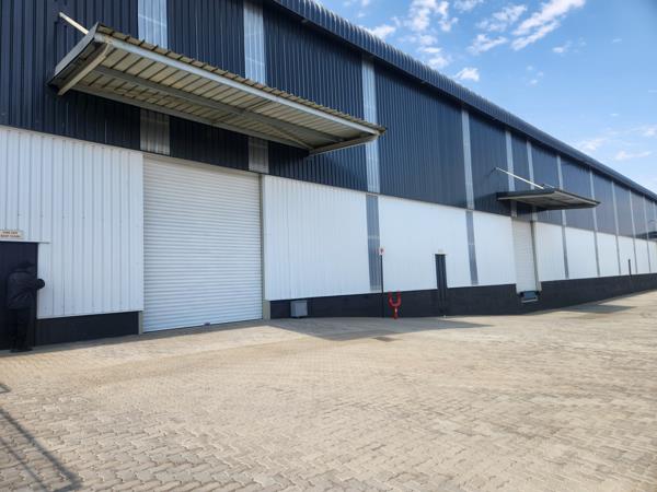 2 700  m² Industrial space