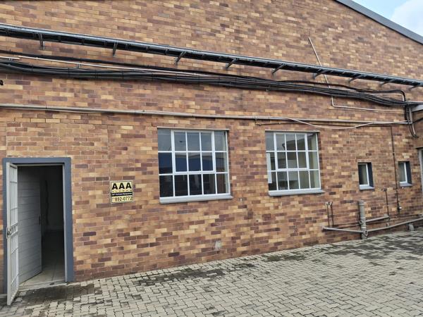 1 582  m² Industrial space