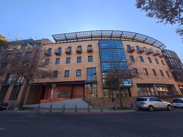 243  m² Commercial space