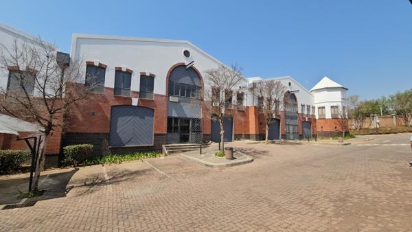 648  m² Industrial space