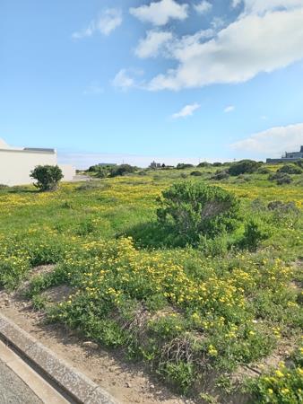853 m² Land