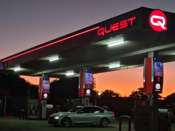 1 352  m² Commercial space