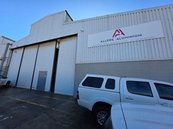 800  m² Industrial space