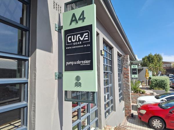 218  m² Commercial space