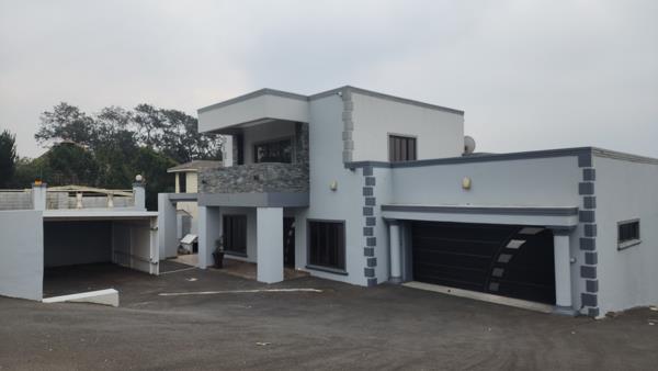 6 Bedroom House
