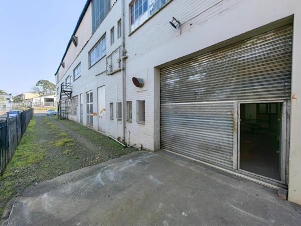 225  m² Industrial space