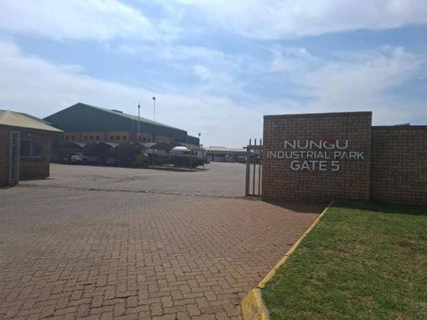 350  m² Industrial space