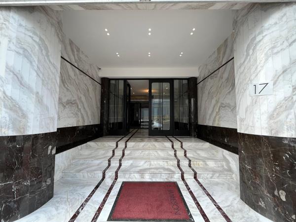 108  m² Commercial space