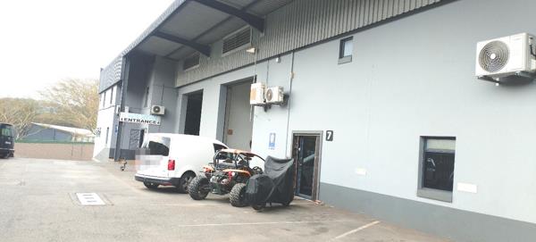 470  m² Commercial space