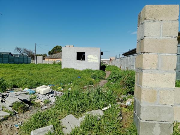 556 m² Land