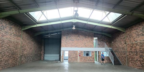 400  m² Industrial space