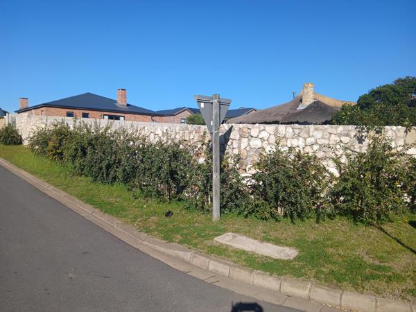 724 m² Land