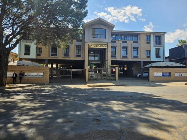 485  m² Office Space